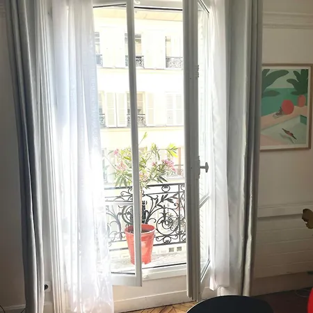 Le Marais & Large Big Spacious Charming Parisian Flat Daire *