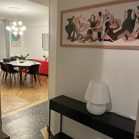Le Marais & Large Big Spacious Charming Parisian Flat Paris