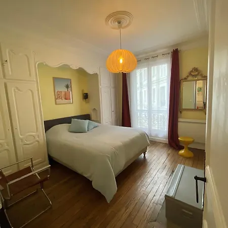 Le Marais & Large Big Spacious Charming Parisian Flat Appartement